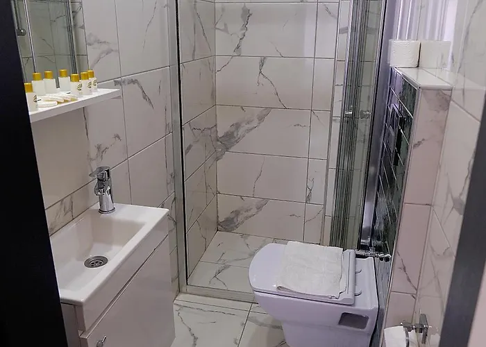 Pera Проживание в семье